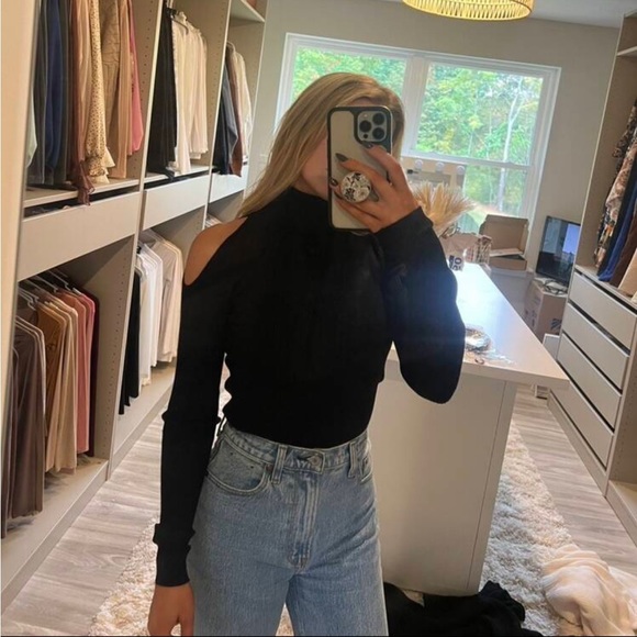 Turtleneck Cold Shoulder Sweater - Picture 9 of 10